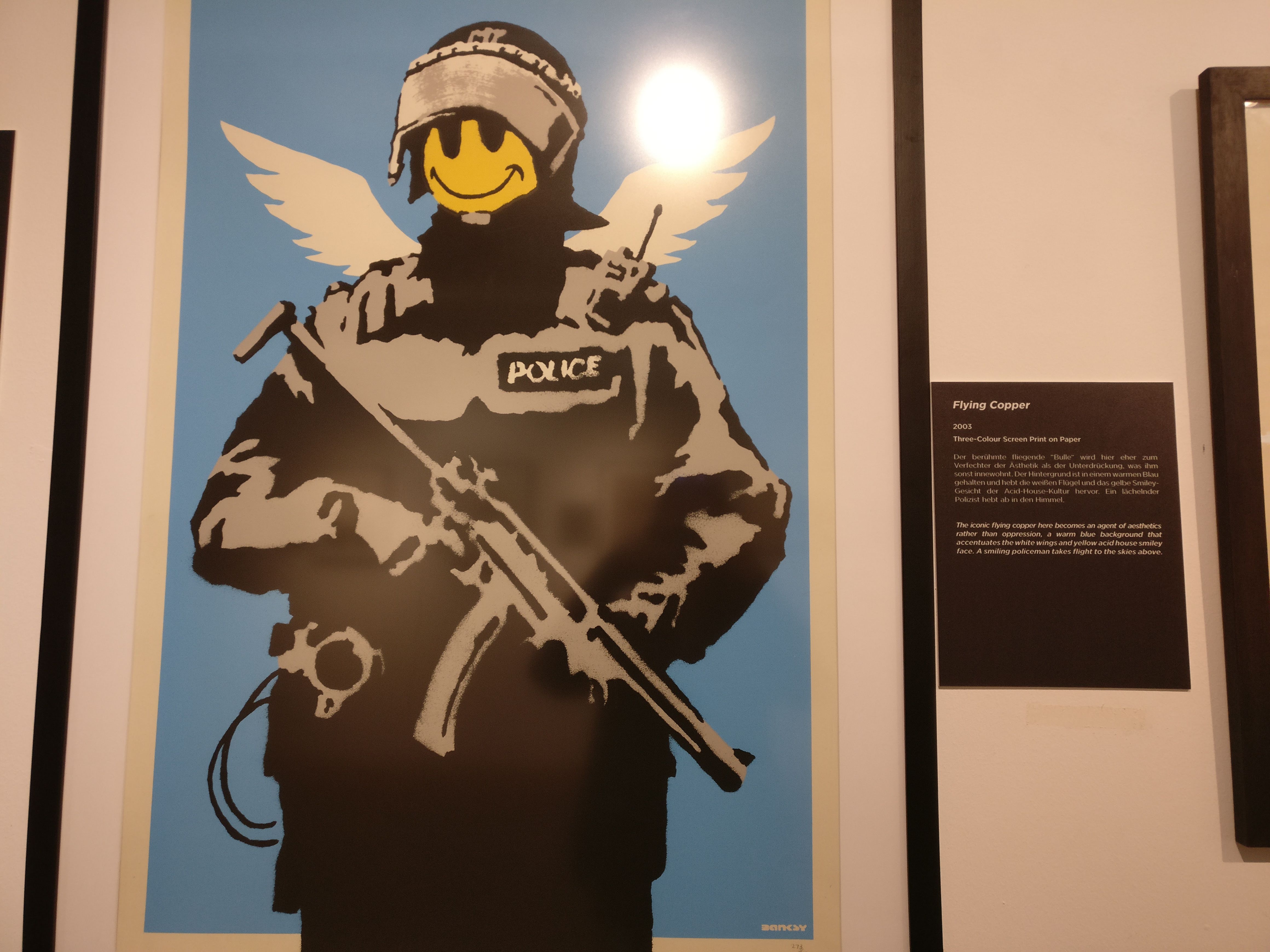 04_banksy_berlin_police.jpg