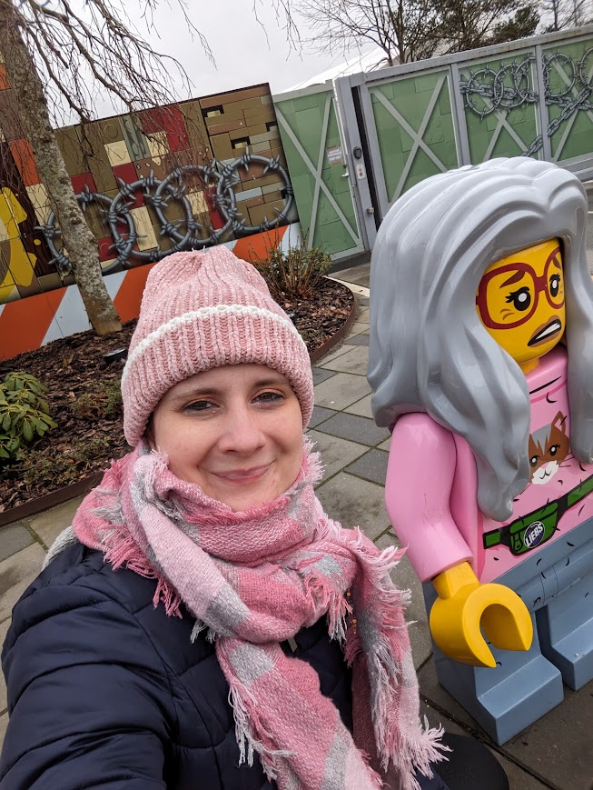 billund_legoland_lego_macskas_holgy_szobor.jpg