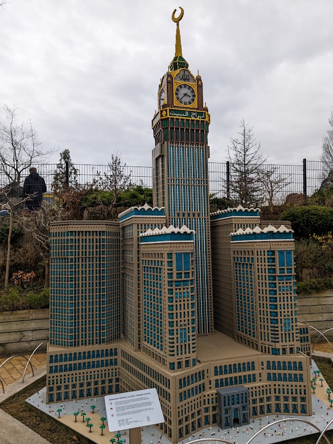 billund_legoland_lego_makett_makkah_royal_clock_tower_hotel.jpg