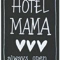 Mama Hotel, kiült fotel - Amikor a gyernőttek visszatérnek