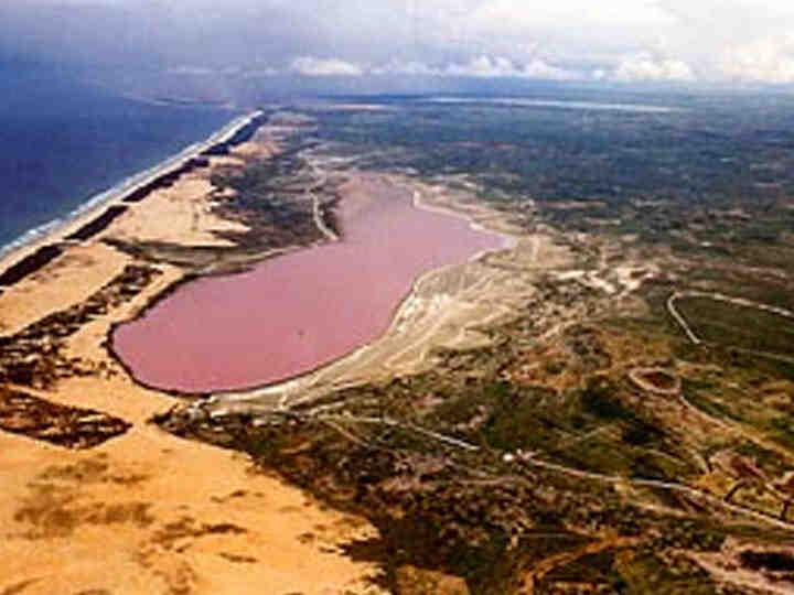 Pink-Lake-Senegal-21.jpg