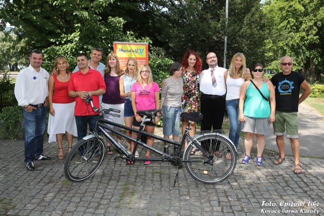 IV. Balatonkerülő tandemes bringatúra beharangozó Sajtótájékoztatója.jpg