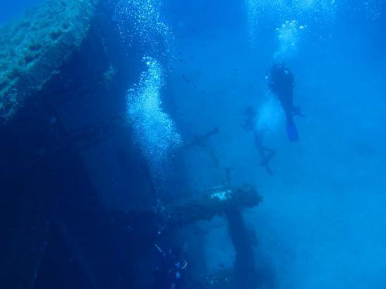 godive-mykonos-diving.jpg