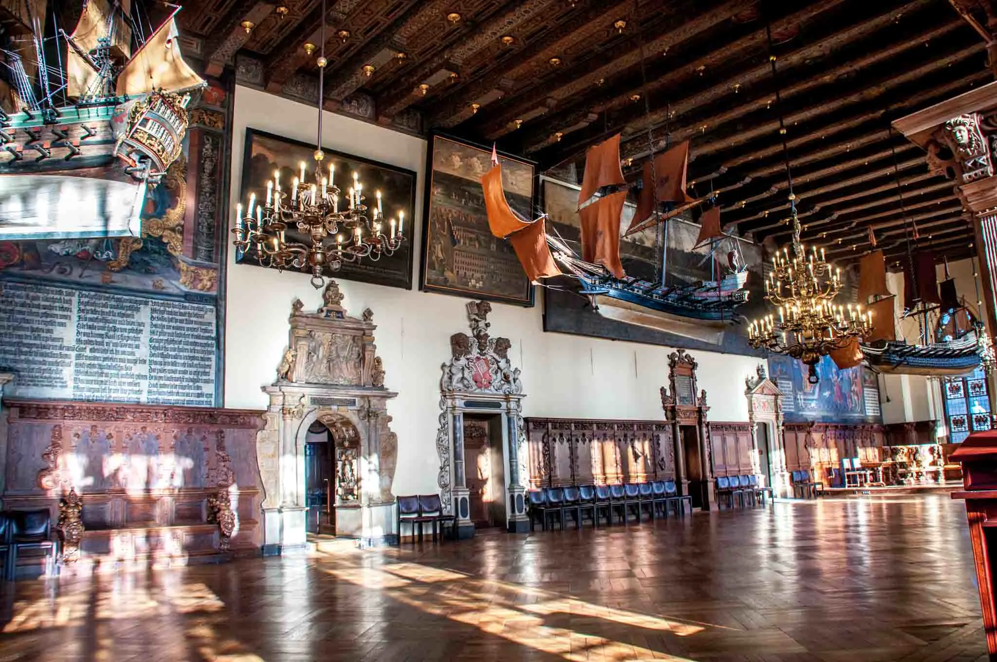 bremen-germany-town-hall-upper-hall-view_jpg.webp