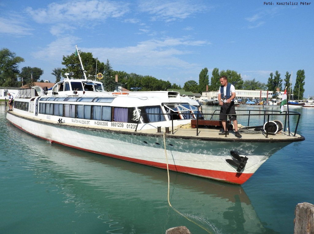 21757_n.jpg