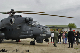 NATO 70 - Középiskolások látogatása az MH 86. Szolnok Helikopter Bázison