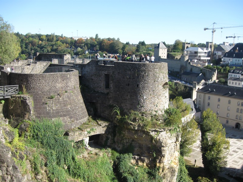 Luxemburg kilátás a kazamatákra.jpg