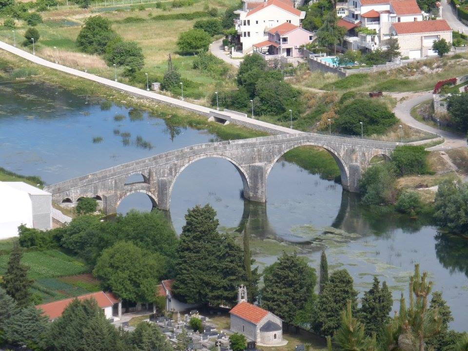 Trebinje, Bosznia-Hercegovina, az öreg híd
