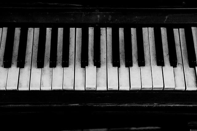 piano-g6b1d2a4fa_640.jpg