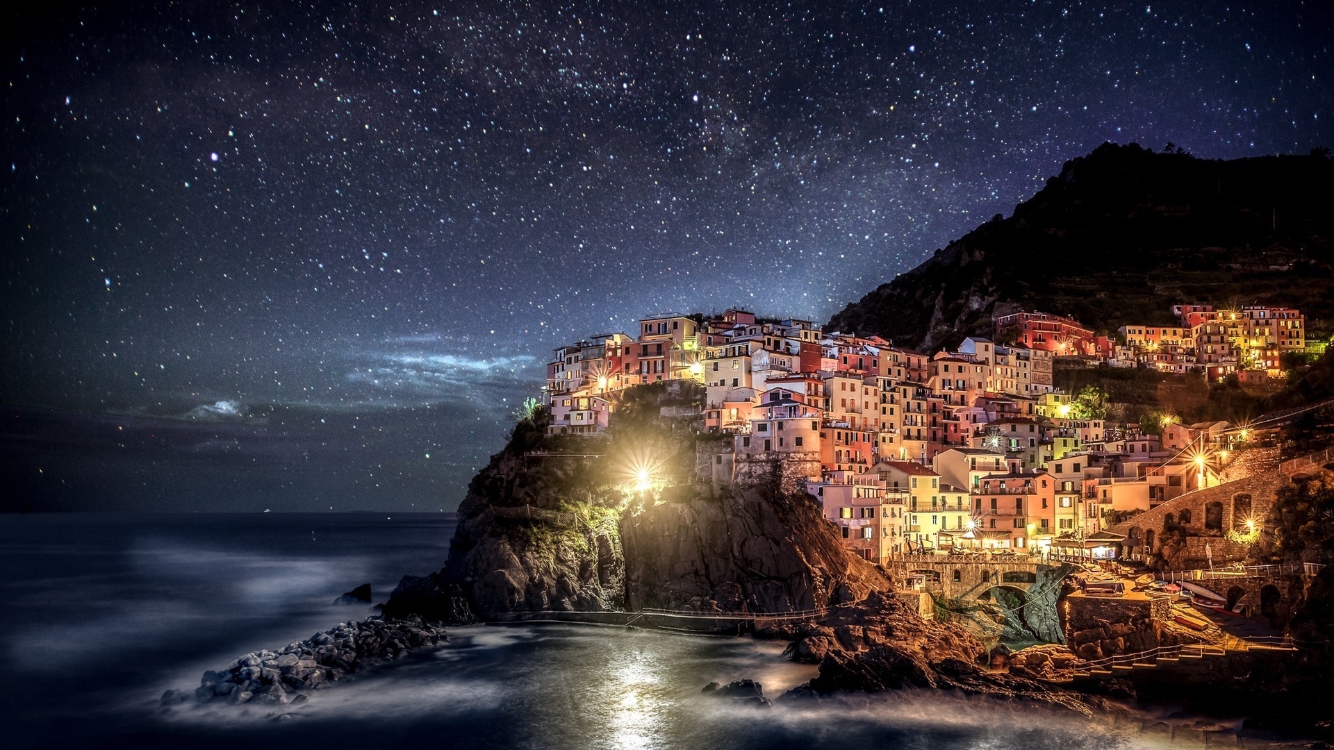 manarola_ejszaka.jpeg