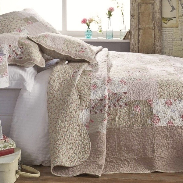 pink-and-beige-vintage-bedspread.jpg