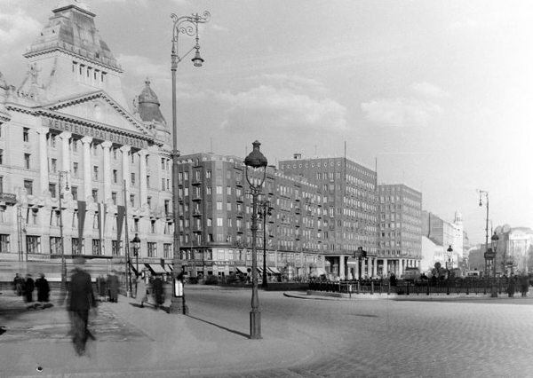 Károly krt a Deák tértől kb 1950.jpg