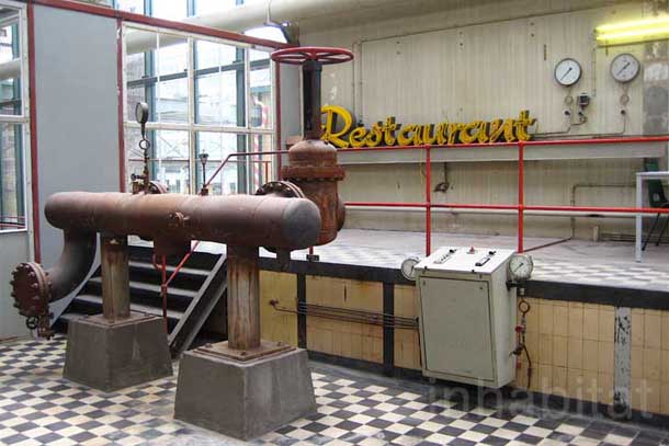 6 Bart-Oosterveer-Niels-Wouters-Recycled-Philips-Power-Plant-Radio-Royaal-Restaurant-4.jpg