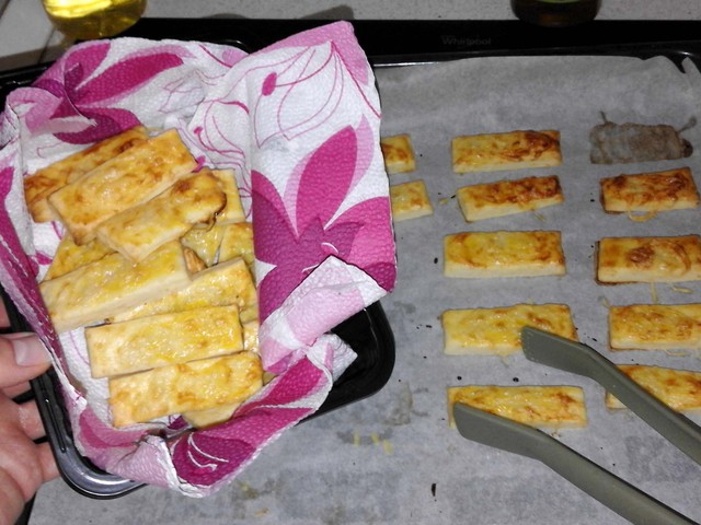 Vendégváró sajtos rúd 30 perc alatt