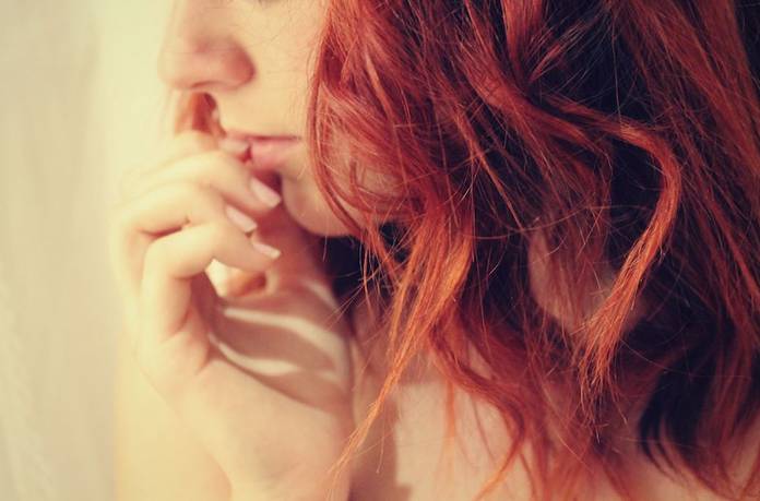 girl_with_red_hair_jpg_696x0_q70_crop-smart.jpg