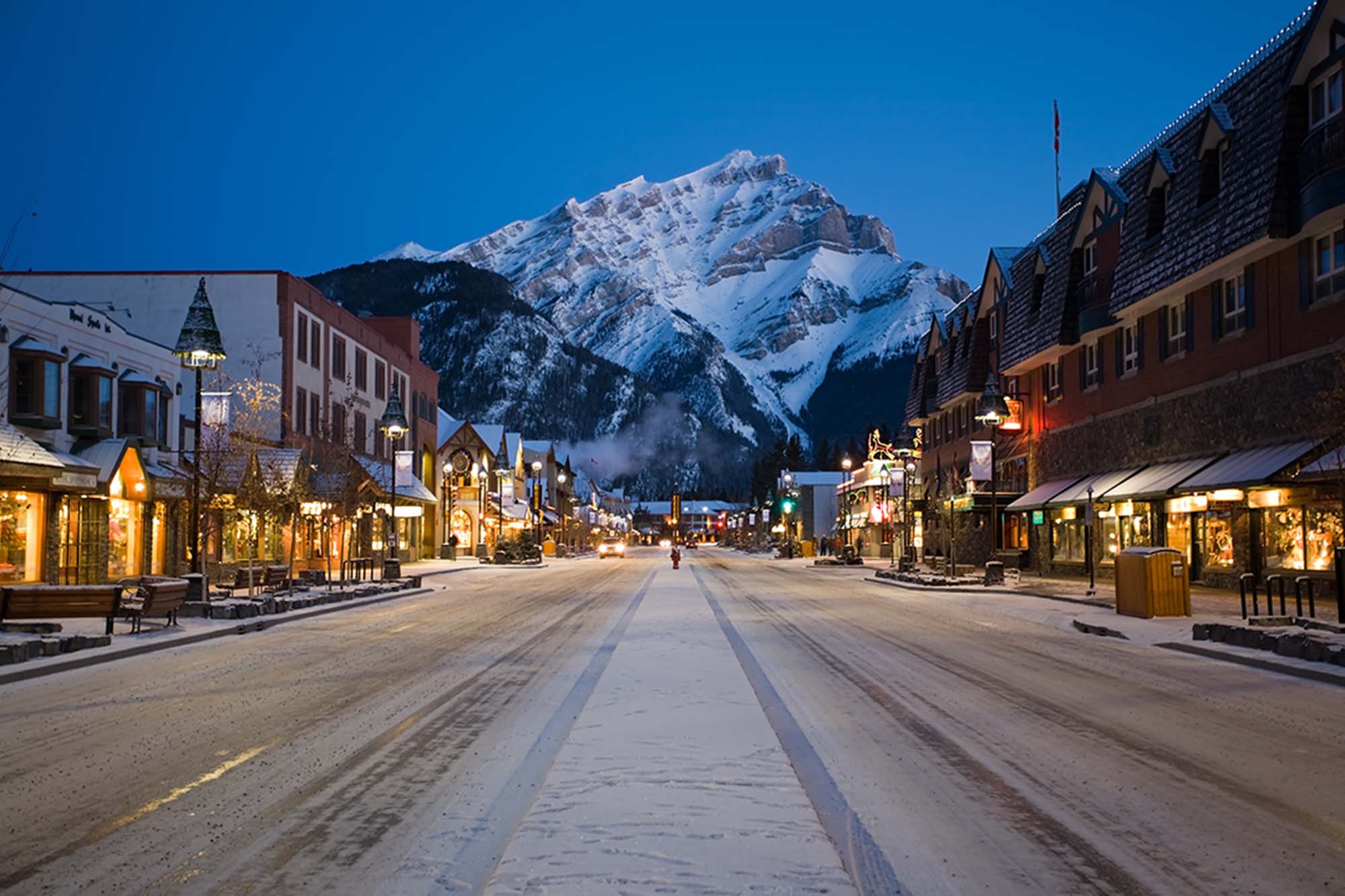 destination_signature_banff_avenue_nightime_winter_paul_zizka_11_horizontal.jpg