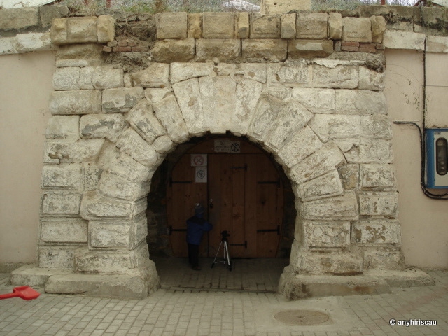 A régi bejárat (Fotó: Ananie Hirișcău)
