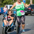 Réka a bizonyíték: lehet sportolni gyerekkel is!