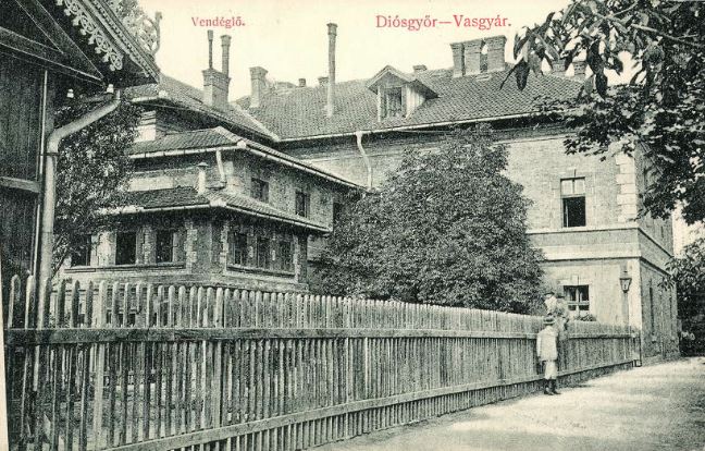 vasgyarivendeglo.JPG