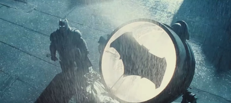 batman_v_superman_sdcc_tr.jpg