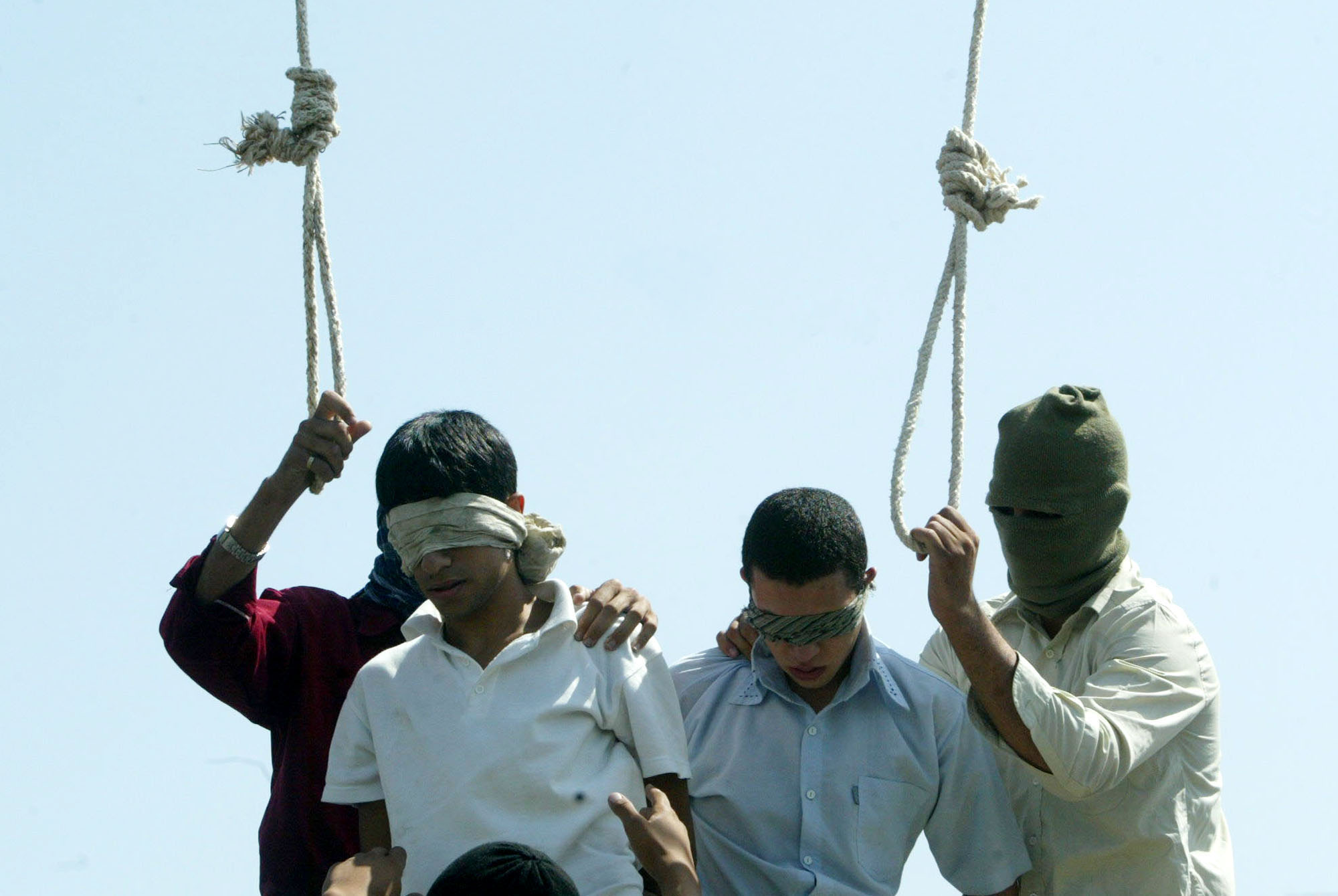 iran-hanging-07_23_2005.jpg