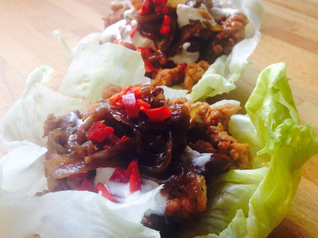 Fűszeres taco - salátalevélben