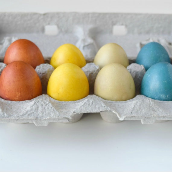 natural-egg-dyes-0315_sq.jpg