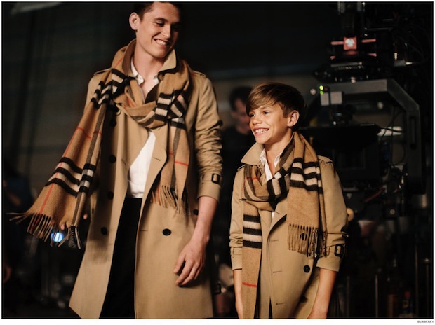 Burberry-Holiday-2014-Behind-the-Scenes-014.jpg