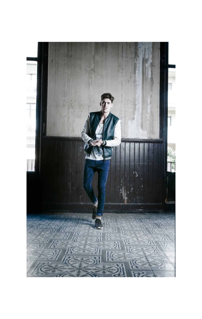 bershka-august-look-book-isaac-carew-006.jpg