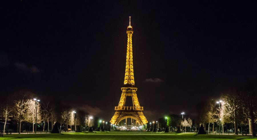 056_parisbynight_eiffel-tower.jpg