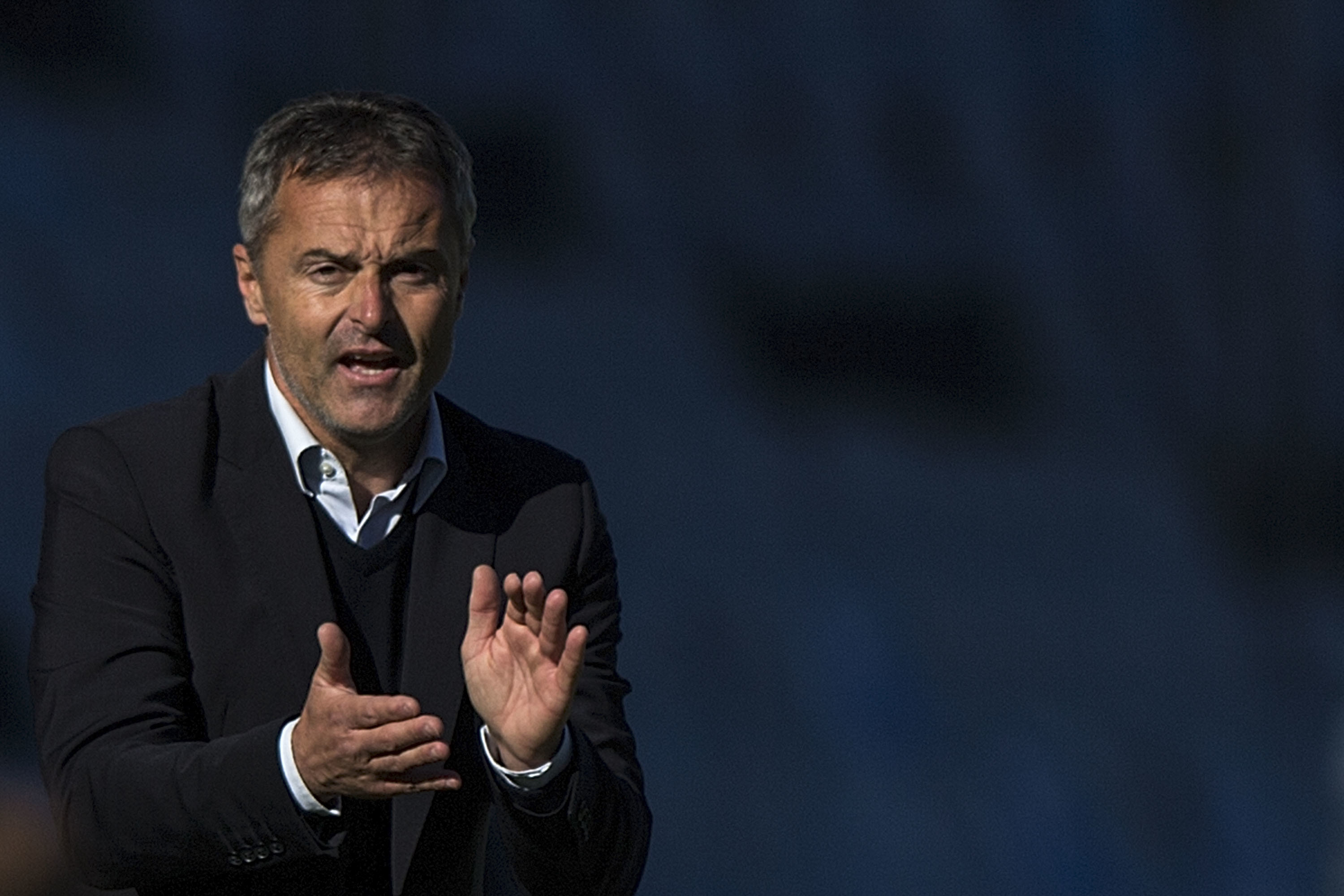 fran-escriba-nuevo-entrenador-villarreal_943416764_111169342_3000x2001.jpg