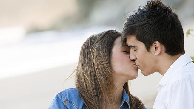 a rák csókolózással terjedhet
