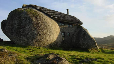 Kő ház –  Guimaraes, Portugália