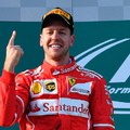 Vettel simán verte a Mercedest