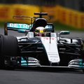 Hamilton behúzta a pole-t, de közel van Vettel