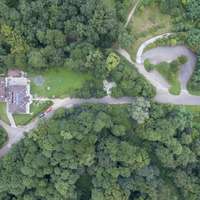 Hétvégén is vár a Börzsöny és a Hiúz Ház (9:30-17:00) Királyréten.
Közel 3 km hosszú tanösvényünkön ilyen csodás apróságokat (acélszínű csüngőlepke) fedezhethettek fel