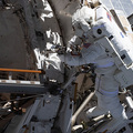 Űrhajósnők külső munkán a világűrben