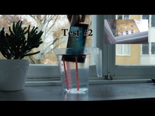 Az Xperia Z3 se mind bírja vizet