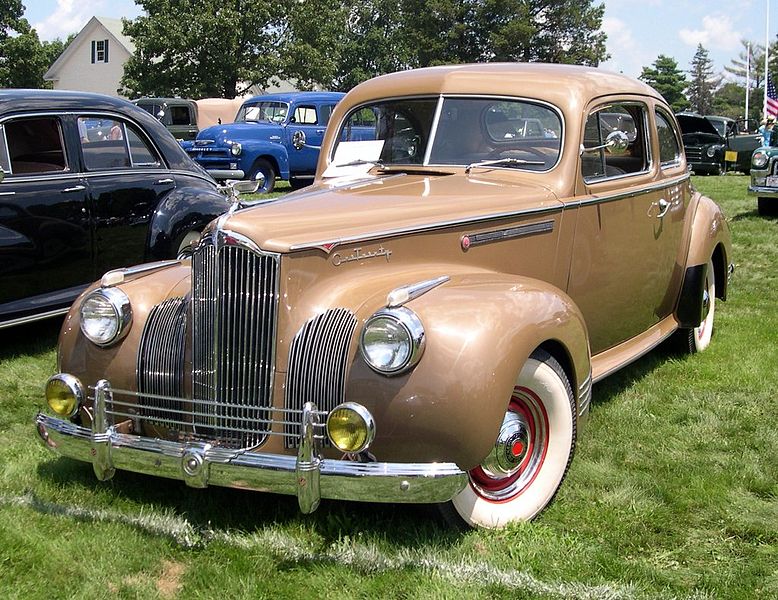 1941_Packard_120_coupe.JPG