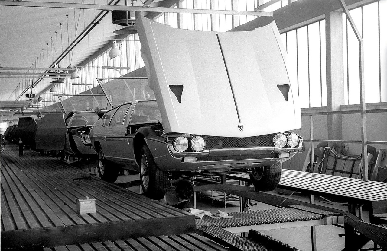 Lamborghini-Factory-in-1969.jpg