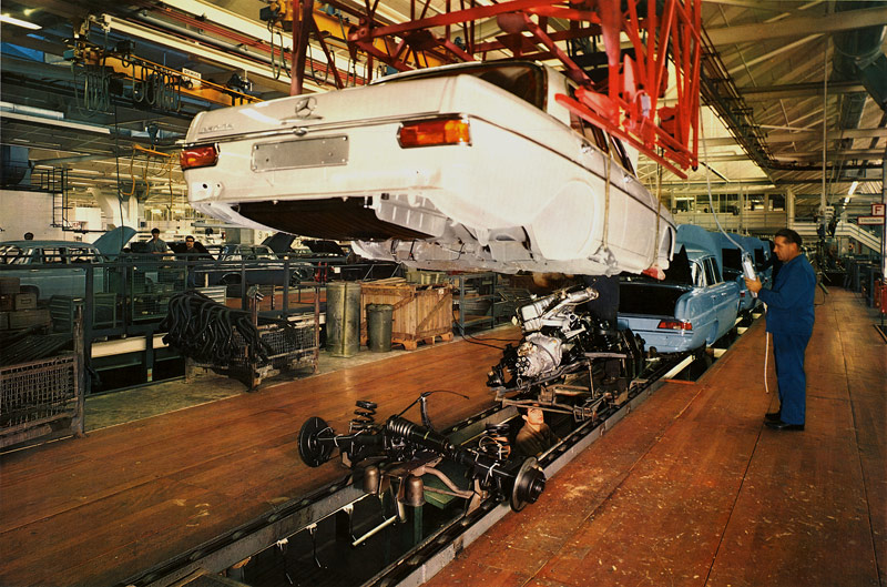 Mercedes_Assembly_Line.jpeg