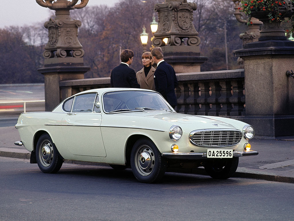 Volvo-P1800-2.jpg