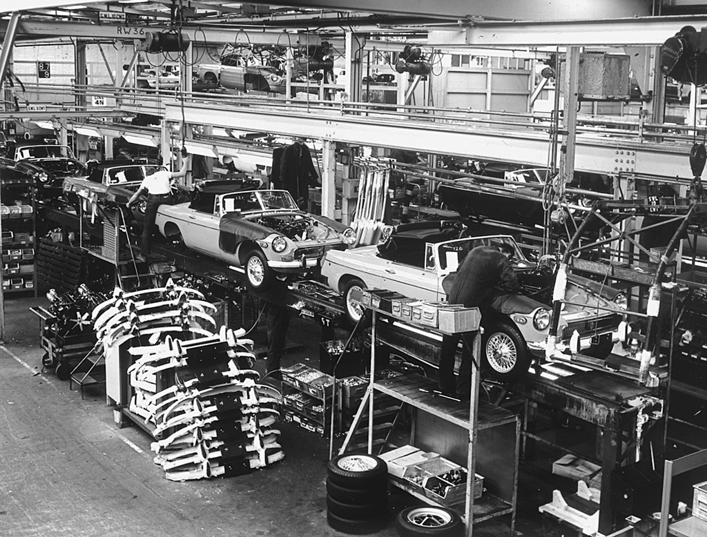 a-196X-MGB-assembly-line-b.jpg