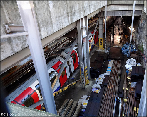 waterloo_and_city_line_crane_entrance.jpg