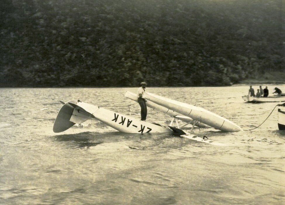 A Lord Howe szigetnél felborult hidroplán.