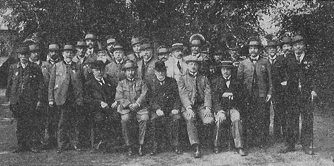 Az osztrák flotta ütközetben részt vett veteránjai a csata ötvenedik évfordulóján, 1914-ben, egy dániai megemlékezésen.