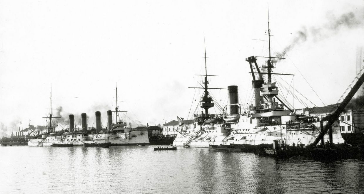 A Bajan és a Cezarevics Port Arthurban, a háború előtt.