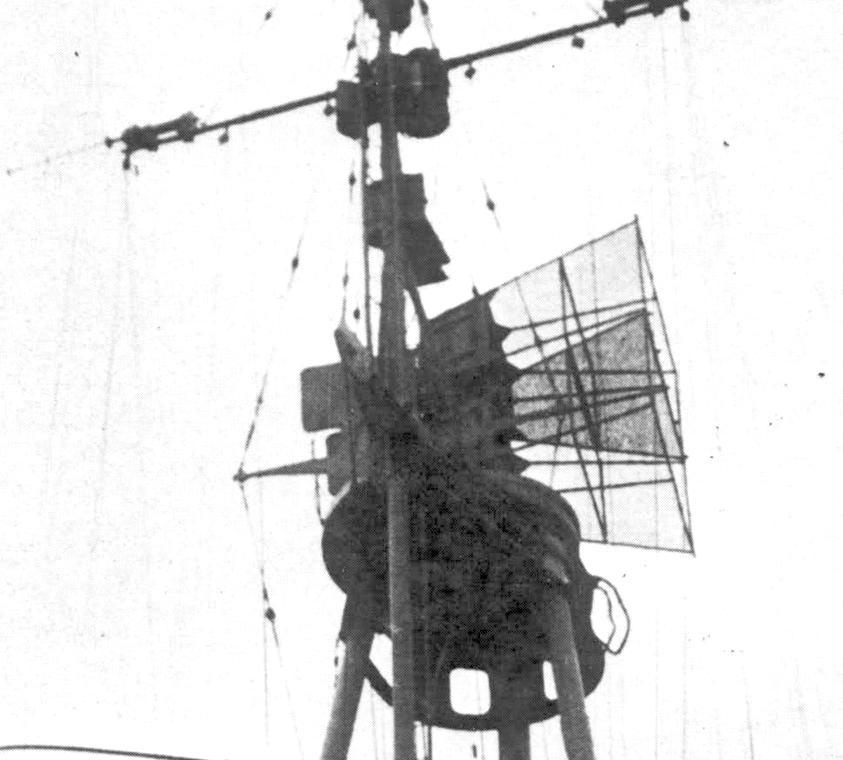 A Gufo radar antennája.