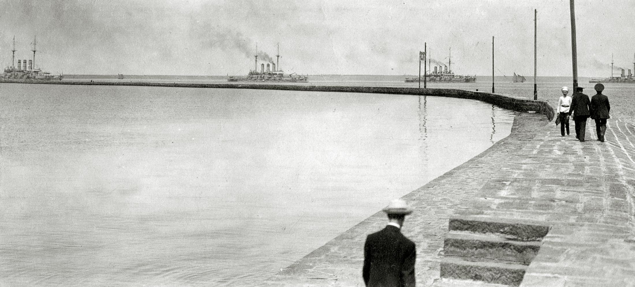 A flotta Szevasztopolban, az első világháború idején. Balról a harmadik csatahajó a Patyomkin, akkori nevén Pantelejmon.