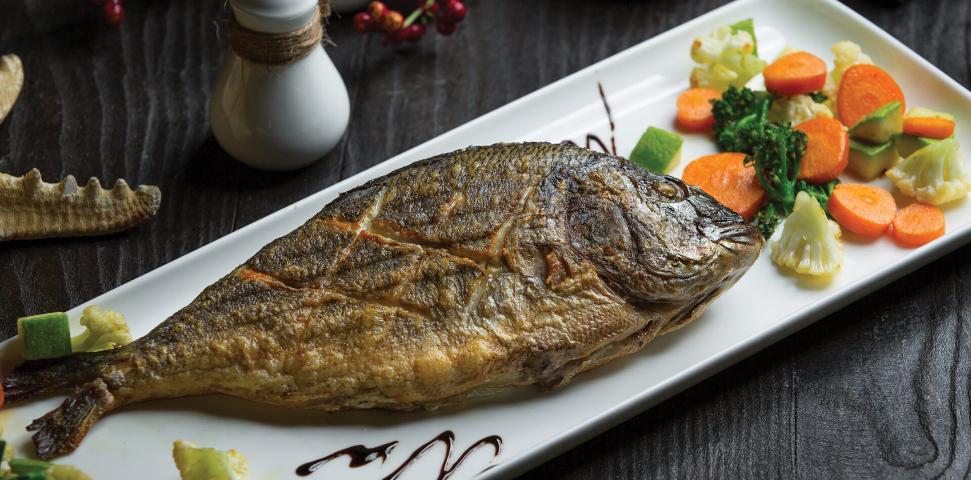 grilled-whole-fish-with-cauliflower-carrot-salad-1920x950.jpg